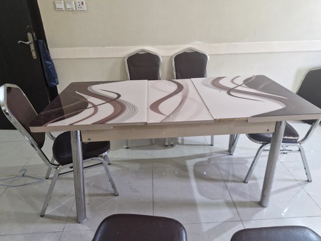 Al Jalawiyah, Furniture, SAR 300,  Dinning Table With 6 Chairs For Sale