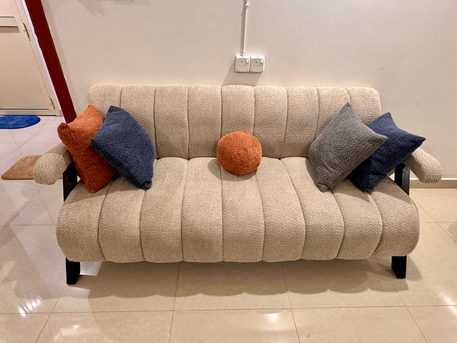 Riyadh, Furniture, SAR 475,  Excellent Condition Sofa With Pillows For Sale