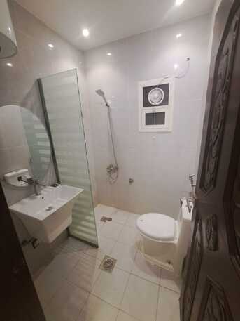 Riyadh, Apartments, Flats, Houses & Villas, SAR 25000/year,  1 BR,  Apartment For Rent In Wezzrat, Behind The Marriott Hotel.