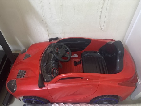 Al Malaz, Baby & Kid Stuff, SAR 150,  Baby Car, Baby Carrier Or Car Sheet For Infant + Baby Walker