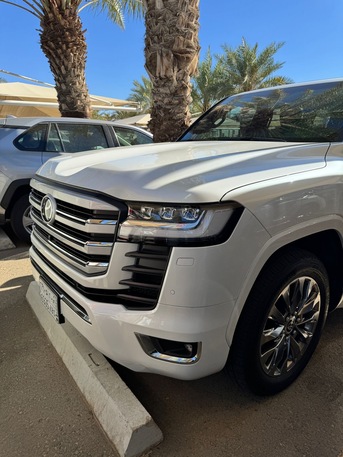 Jeddah, Vehicles, Cars & Trucks , SAR 375000,  TOYOTA  Land Cruiser VXR Top Line 2025 MODEL,  2025,  Automatic,  18000 KM,  TOYOTA  LandCruiser VXR Top Line  MODEL