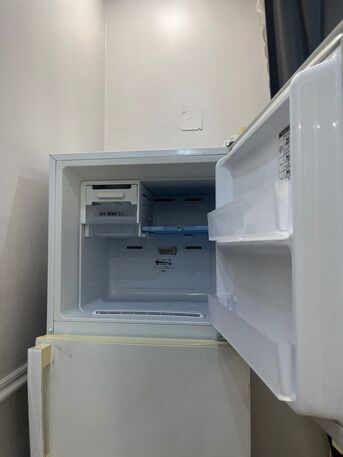 Dammam, Appliances, SAR 800,  Samsung Good Condition Defrost Fridge