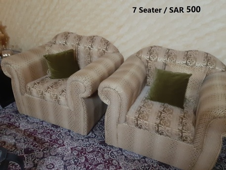 Riyadh, Furniture, SAR 700,  7 Seated Sofa Set In Excellent Condition With Central / 2 Side Tbls