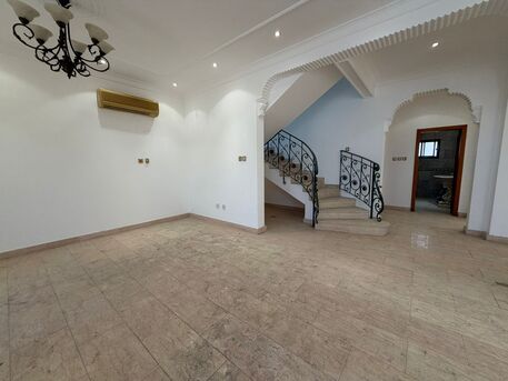 Mahooz, Villas, BHD 800,  Private Villa For Rent In Mahooz | Private Swimming Pool | Spacious Family Living