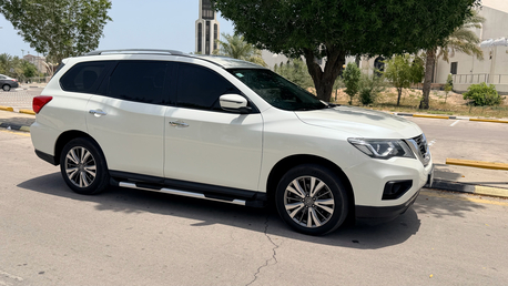 Khobar, Vehicles, Cars & Trucks , SAR 51000,  Nissan Pathfinder,  2018,  Automatic,  275000 KM,  Immaculate Condition, 4x4, Family Car, Cruise Control, Phone Connectivity