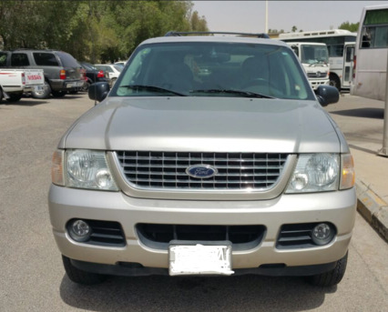 Dhahran, Vehicles, Cars & Trucks , SAR 20000,  Ford Explorer,  2004,  Automatic,  287348 KM,    XLT 4.0 V6 | AWD 4x4 | 7-Seat | Clean & Ready To Drive