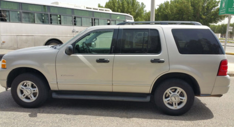 Dhahran, Vehicles, Cars & Trucks , SAR 20000,  Ford Explorer,  2004,  Automatic,  287348 KM,    XLT 4.0 V6 | AWD 4x4 | 7-Seat | Clean & Ready To Drive