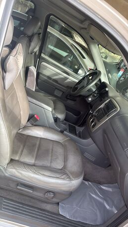 Dhahran, Vehicles, Cars & Trucks , SAR 20000,  Ford Explorer,  2004,  Automatic,  287348 KM,    XLT 4.0 V6 | AWD 4x4 | 7-Seat | Clean & Ready To Drive