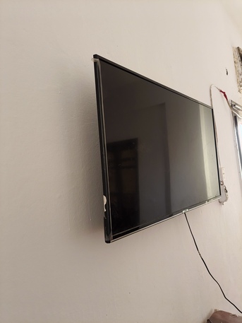Jeddah, Electronics, SAR 300,  TV 43" For Sale