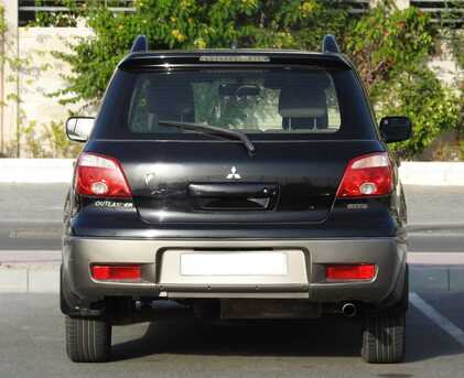 Juffair, Vehicles, Cars & Trucks , BHD 1600,  Mitsubishi Outlander,  2007,  Automatic,  170000 KM,   GLX  MODEL FOR SALE