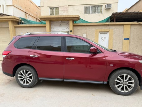 Riyadh, Vehicles, Cars & Trucks , SAR 33000,  Nissan Pathfinder,  2016,  Automatic,  240000 KM,  I Am Selling My   Good Condition