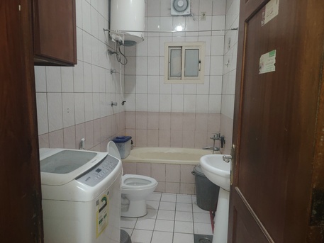 Al Khobar Al Shamalia, Apartments, Flats, Houses & Villas, SAR 1100/month,  Furnished,  2 BR,  One Furnished Room Available For Single Executive Pakistani Person