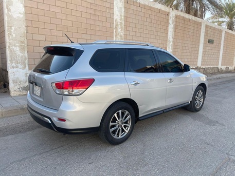 Riyadh, Vehicles, Cars & Trucks , SAR 29500,  Nissan Pathfinder,  2016,  Automatic,  236000 KM,