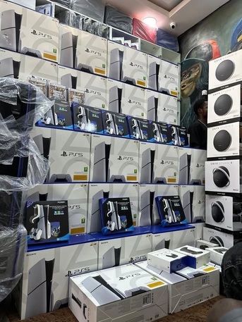 Paris, Wholesale Products, WWW.WHOLESALETECHZ.COM New, Sony PS5 Pro, Sony PS5, Xbox Series X, Nintendo Switch 2, Stea