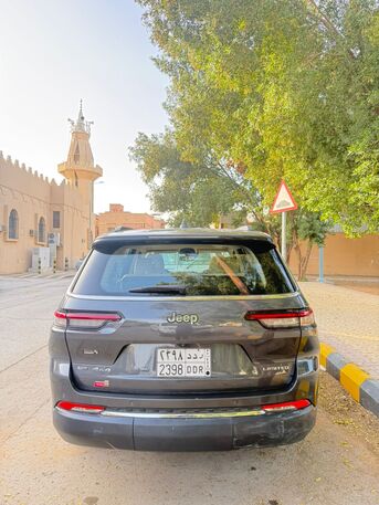 Al Malaz, Vehicles, Cars & Trucks , SAR 125000,  Jeep Grand Cherokee Limited,  2022,  Automatic,  110000 KM,    MODEL