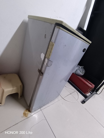 Manama, Appliances, BHD 15,  Fridge For Sell