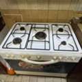 SAR 450,  A Well Maintained 5 Burner Italian Made Gas Stove Oven Is Avilable For Sale
