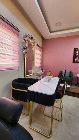 Umm Al Hassam, Businesses For Sale, Fully Equipped Ladies Salon For Sale &ndash; Umm Al Hassam