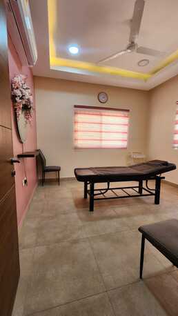 Umm Al Hassam, Businesses For Sale, Fully Equipped Ladies Salon For Sale &ndash; Umm Al Hassam