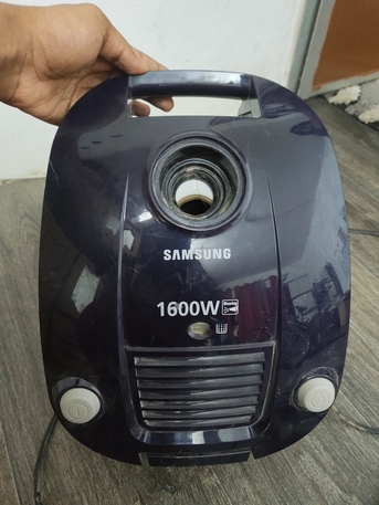 Riyadh, Appliances, SAR 200,  Samsung 1600W Vacume Cleaner. With Blowing Feature