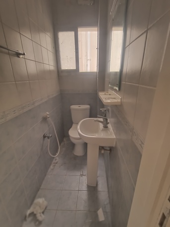 Hoora, Apartments, Flats, Houses & Villas, BHD 150/month,  2 BR,  Semi Furnished 2 Bedroom Flat For Rent In Hoora*35529070