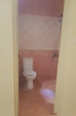 Gudaibiya, Apartments, Flats, Houses & Villas, BHD 90/month,  1 BR,  One Bedroom Newly Painted Flat With Hall Cum Kitchen. Washroom And Toilet Is Available For