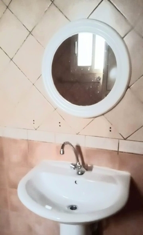Gudaibiya, Apartments, Flats, Houses & Villas, BHD 90/month,  1 BR,  One Bedroom Newly Painted Flat With Hall Cum Kitchen. Washroom And Toilet Is Available For
