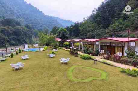 Mumbai, Restaurants, Best Resort In Rishikesh For A Peaceful Riverside Stay & Luxury Experience