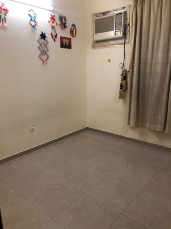 Adliya, Apts/Flats Wanted, BHD 110/year,  3 BR,  Flat Sharing