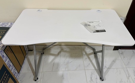 Manama, Computers, BHD 25,  Devo Gaming Table For Sale. Brand New Condition, Used Less Than Two Month
