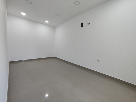 Zinj, Apartments, Flats, Houses & Villas, BHD 230/year,  1 BR,  Zinj:- 1Bhk Unfurnished Flat On Rent With Ewa..