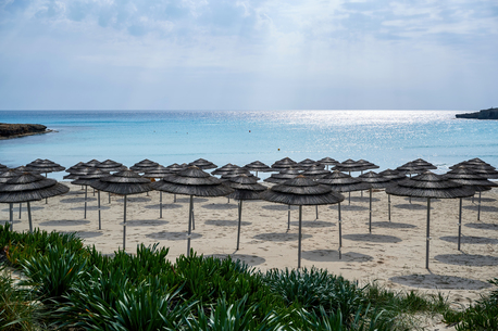 London, Free Items, GBP 1000,  Can Tourists Drive Golf Carts In Turks And Caicos?