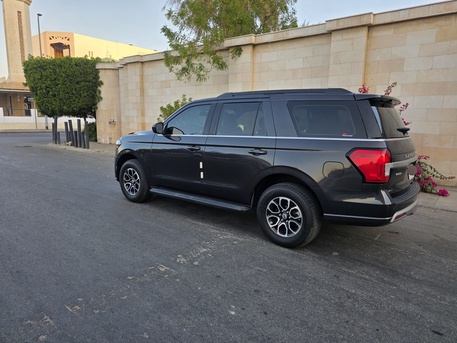 Al Aziziyah, Vehicles, Cars & Trucks , SAR 180000,  Ford Expedition XLT,  2024,  Automatic,  52000 KM,  ACTIVE Panorama