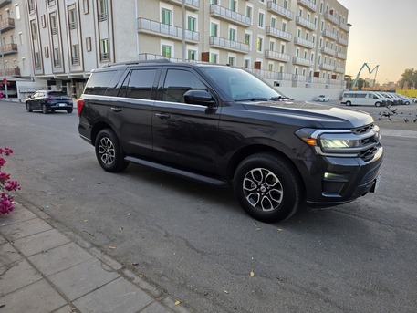 Al Aziziyah, Vehicles, Cars & Trucks , SAR 180000,  Ford Expedition XLT,  2024,  Automatic,  52000 KM,  ACTIVE Panorama