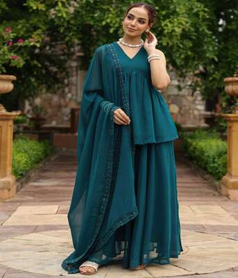 Mumbai, Clothing & Accessories, INR 2456,  Buy Women