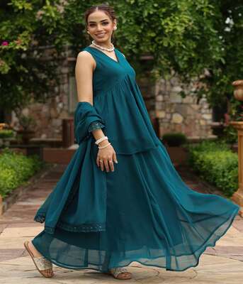 Mumbai, Clothing & Accessories, INR 2456,  Buy Women