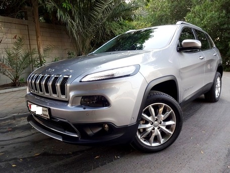 Manama, Vehicles, Cars & Trucks , BHD 3800,  Jeep Cherokee Limited,  2015,  Automatic,  125000 KM,  Urgent Sales