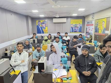 New Delhi, Education, Affordable Mobile Repairing Course At Multitech Institute