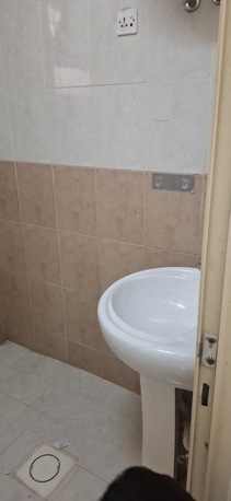 Jubail, Apartments, Flats, Houses & Villas, SAR 800/month,  1 BR,  SAR 800/Month, Single Side Entrance Room Available