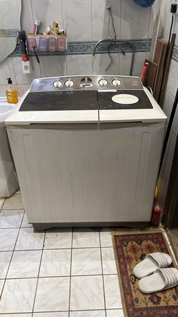 Riyadh, Household Items, SAR 350,  Urgently Selling Washing Machine, Mattress, Sofa(L Shape) And Stove