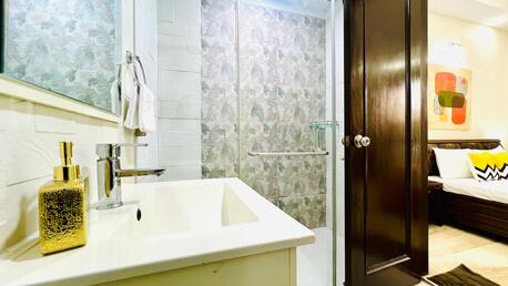 New Delhi, Apts/Flats Wanted, INR 26164/day,  Furnished,  3 BR,  2100 Sq. Meter,  Premium 3BHK - Green Park Hauz Khas Village