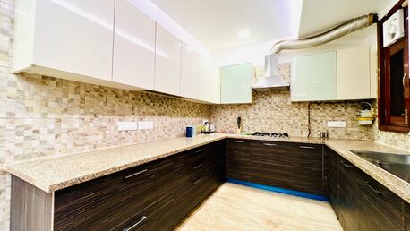 New Delhi, Apts/Flats Wanted, INR 28457/day,  Furnished,  3 BR,  2100 Sq. Feet,  3BHK Green Park Balcony, Market, Terrace.