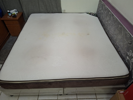 Al Murabba, Furniture, SAR 1200,  2 Beds +king Size Mattress +free Single Mattress .....all In Excellent Condition