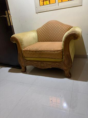 Al Malaz, Furniture, SAR 350,  7 Seaters Sofa With Wooden TeaPoy And Ottomen- Home Center At Throw Away Price