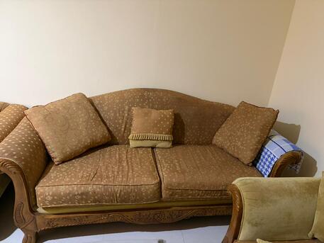 Al Malaz, Furniture, SAR 350,  7 Seaters Sofa With Wooden TeaPoy And Ottomen- Home Center At Throw Away Price