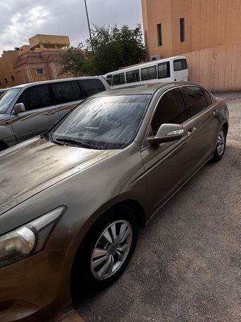 Riyadh, Vehicles, Cars & Trucks , SAR 20000,  Honda Accord,  2009,  Automatic,  340000 KM,    - Beige