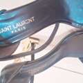 BHD 25,  Heels