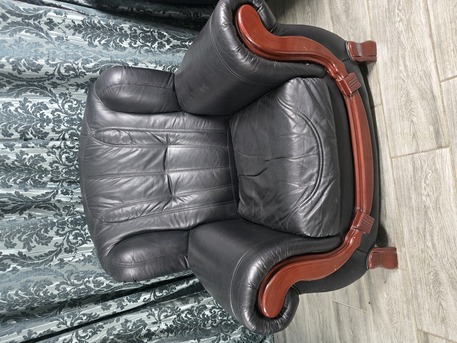 Olaya, Furniture, SAR 1000,  Stylish And Comfortable Black Leather Sofa