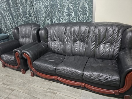 Olaya, Furniture, SAR 1000,  Stylish And Comfortable Black Leather Sofa
