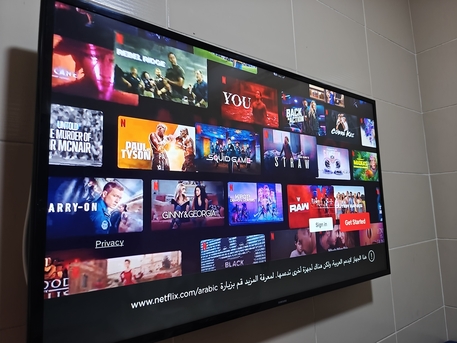 Al Malaz, Electronics, SAR 600,  Samsung Smart TV MODEL- UA49J5250AK